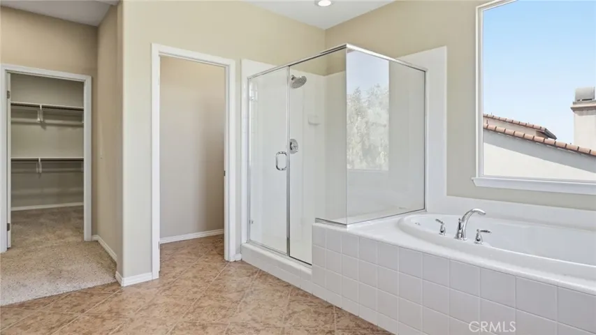 28327 Serenity Falls Way, Menifee, California 92585
