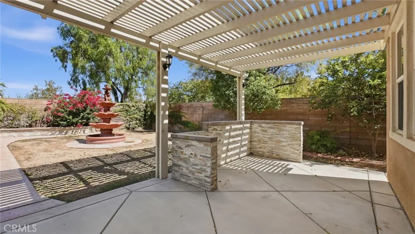 28327 Serenity Falls Way, Menifee, California 92585