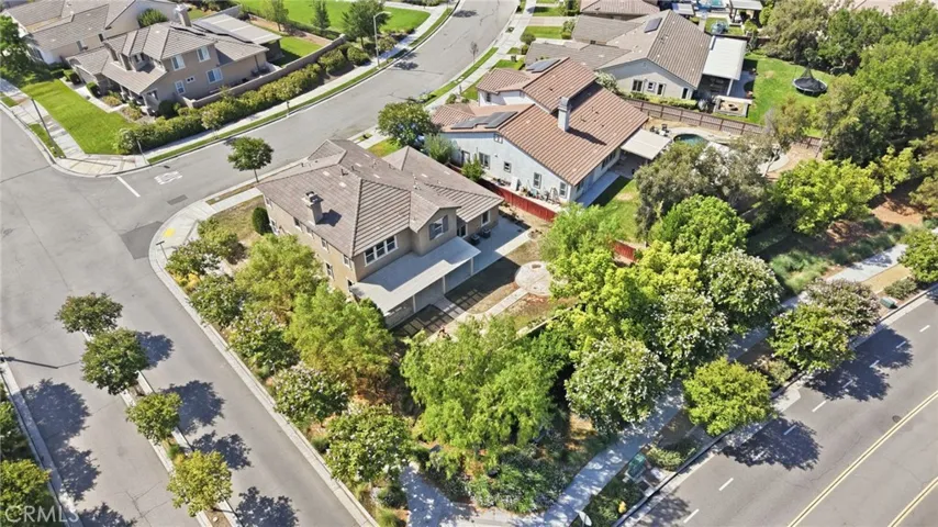 28327 Serenity Falls Way, Menifee, California 92585