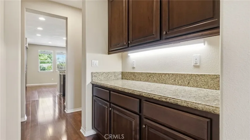28327 Serenity Falls Way, Menifee, California 92585