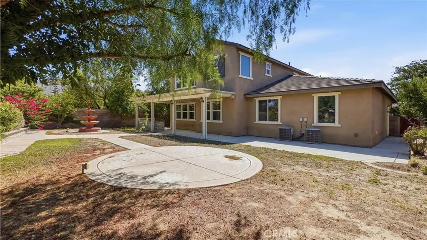 28327 Serenity Falls Way, Menifee, California 92585