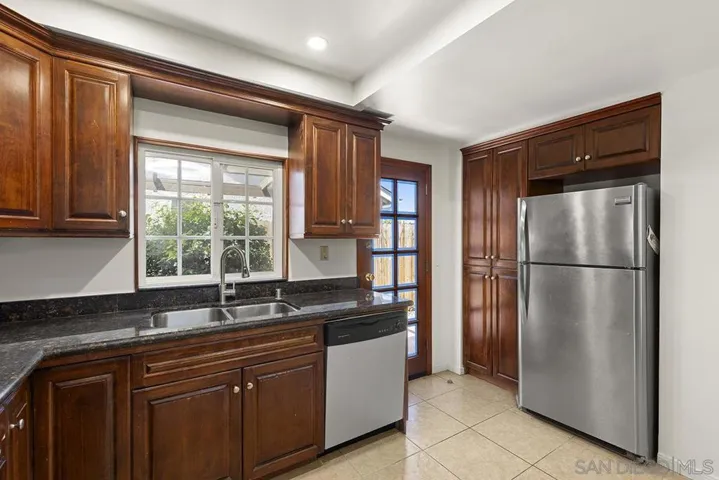 2170 Jefferson Ave, Escondido, California 92027