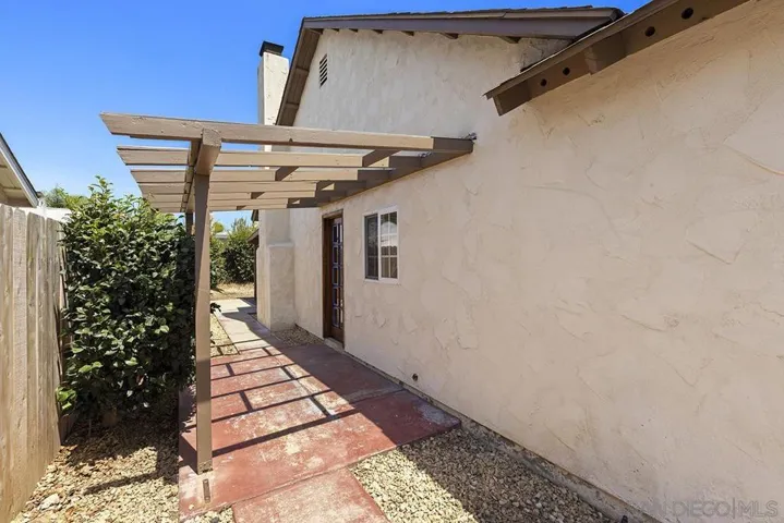 2170 Jefferson Ave, Escondido, California 92027