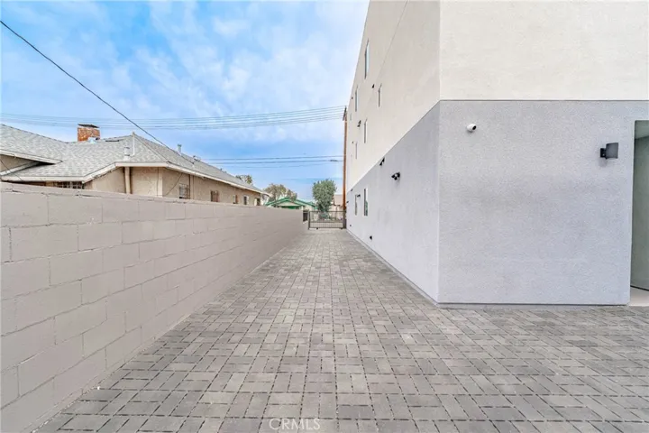 232 E Gage, Los Angeles, California 90003