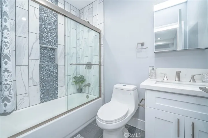 232 E Gage, Los Angeles, California 90003
