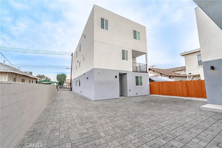 232 E Gage, Los Angeles, California 90003