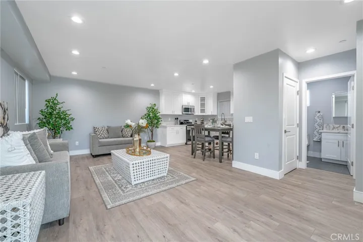 232 E Gage, Los Angeles, California 90003