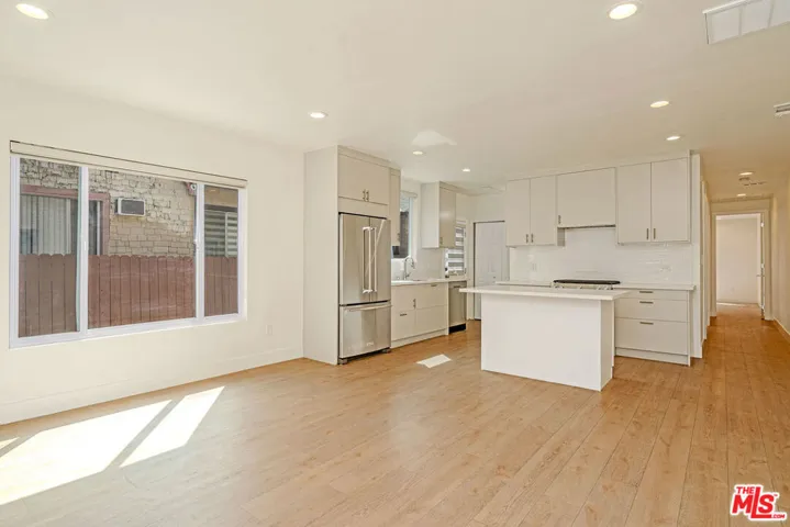 5430 Monroe Street, Los Angeles, California 90038