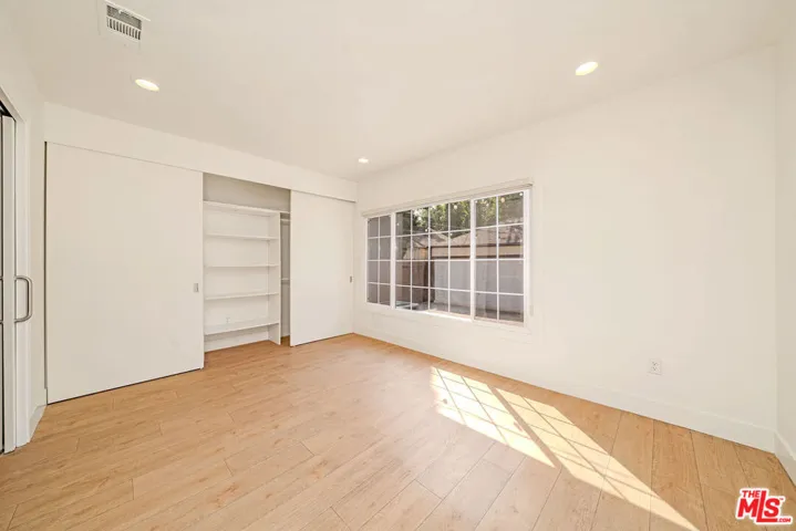 5430 Monroe Street, Los Angeles, California 90038