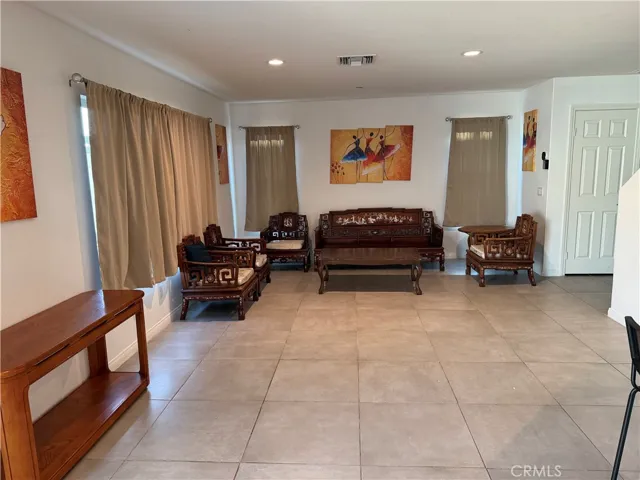 20093 Breeze Blooms Drive, Riverside, California 92507