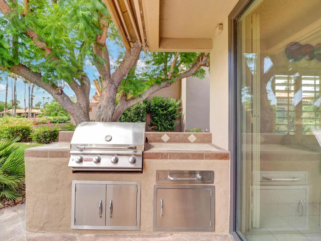 64-38697 Palm Valley Dr-64