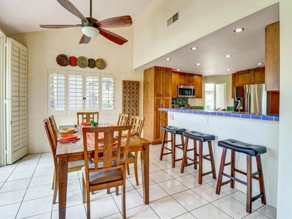 44-38697 Palm Valley Dr-44