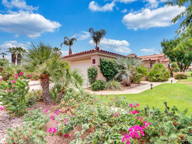 01-38697 Palm Valley Dr-1
