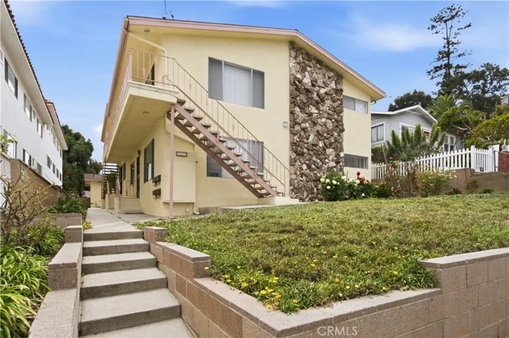 565 W 36th, San Pedro, California 90731