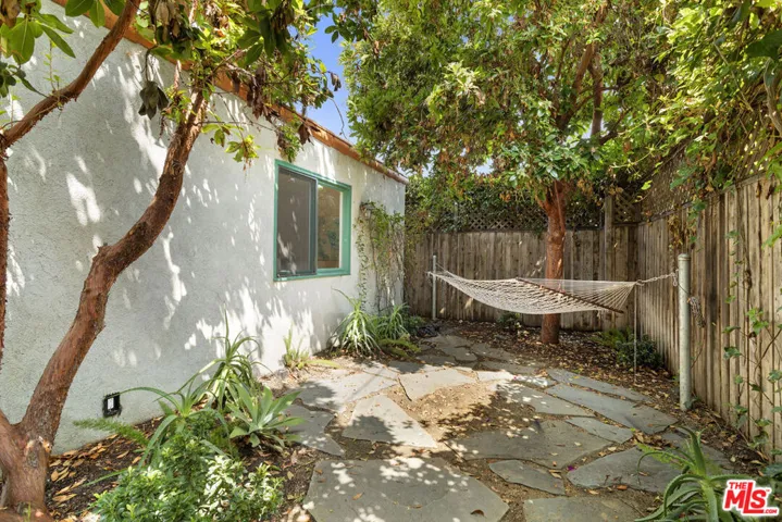 8585 Airdrome Street, Los Angeles, California 90035