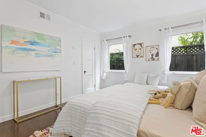 8585 Airdrome Street, Los Angeles, California 90035