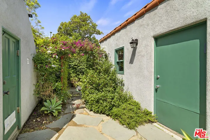 8585 Airdrome Street, Los Angeles, California 90035