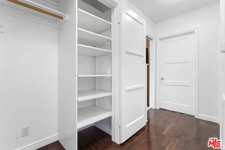 8585 Airdrome Street, Los Angeles, California 90035