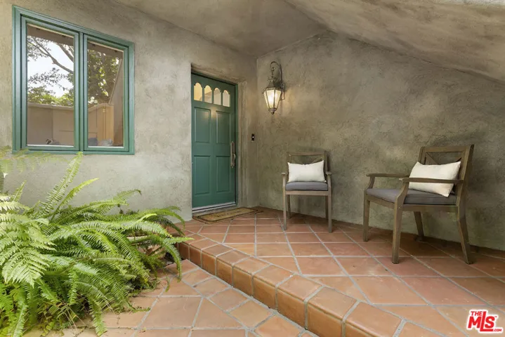 8585 Airdrome Street, Los Angeles, California 90035