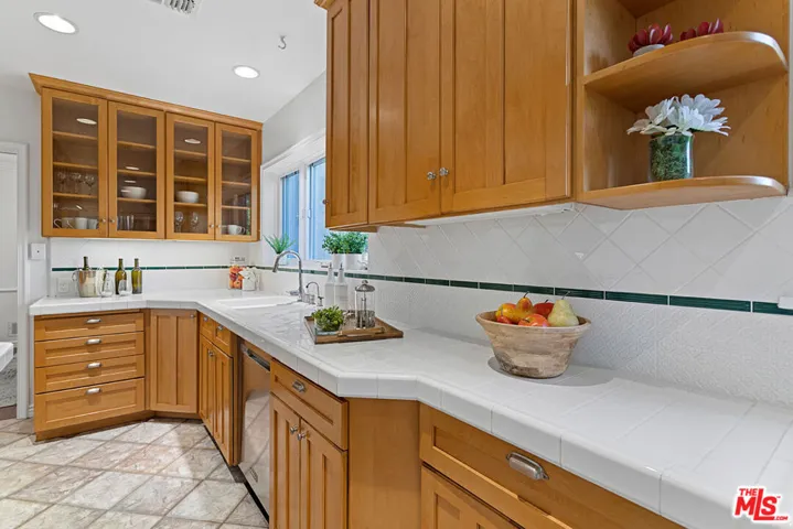 8585 Airdrome Street, Los Angeles, California 90035