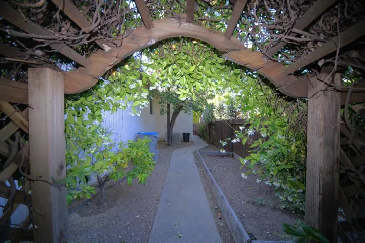 1315 20th Street, Lakeport, California 95453