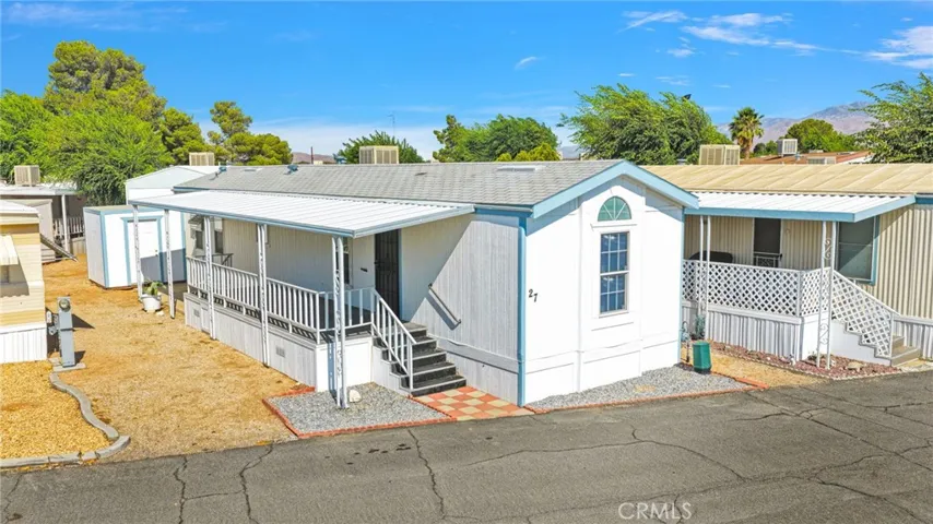 22601 Bear Valley 27, Apple Valley, California 92308