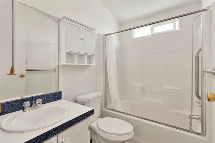 22601 Bear Valley 27, Apple Valley, California 92308