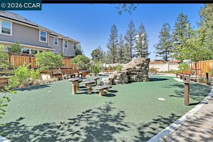 777 Country Club Dr, Moraga, California 94556