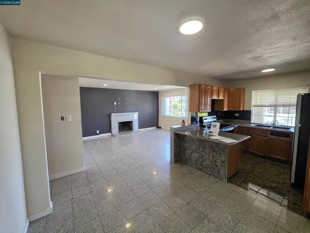 Dining area next to the kitchen.
