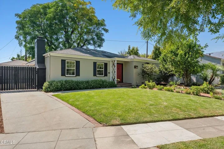 395 N Daisy Ave-2