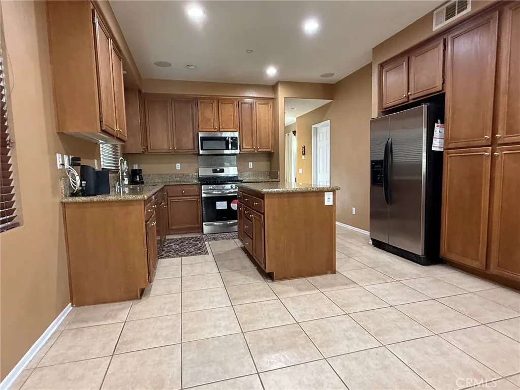 25998 Lugo, Loma Linda, California 92354 — photo 4