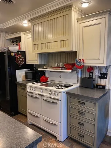 Main house vintage style range