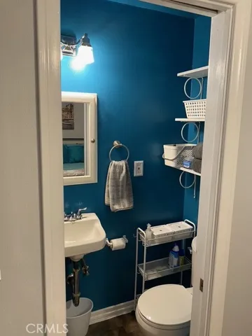 Guest quarter bathroom