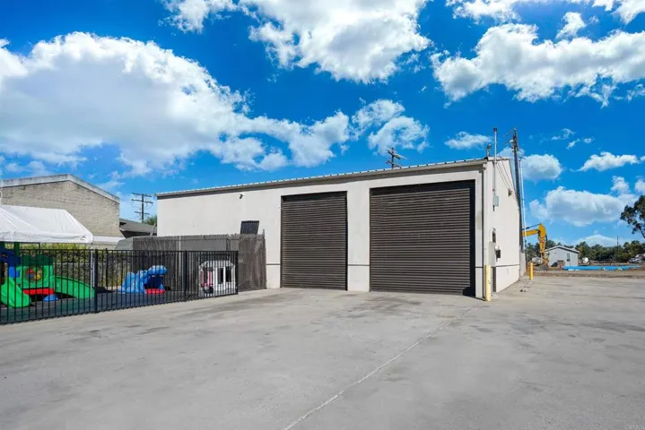 2291 Main Street, Ramona, California 92065