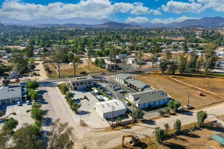 2291 Main Street, Ramona, California 92065