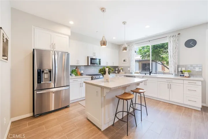 Georgeous Up graded Kitchen