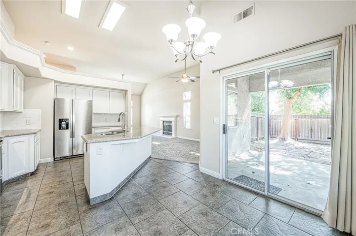 2231 E Pryor Drive, Fresno, California 93720