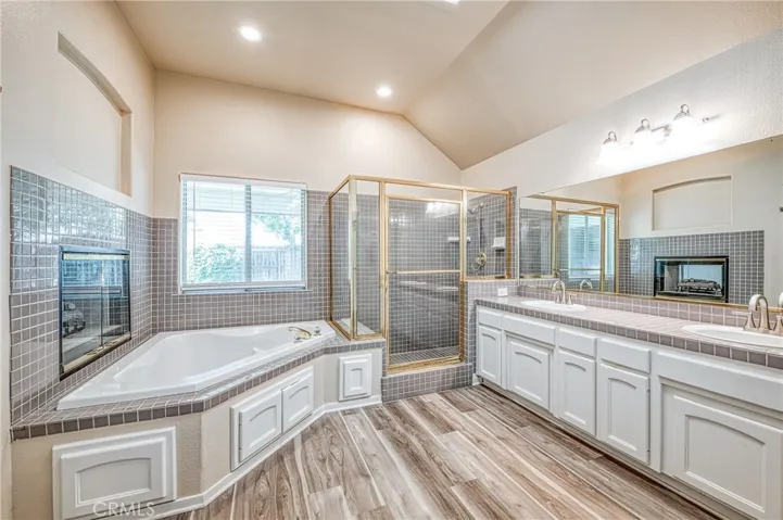 2231 E Pryor Drive, Fresno, California 93720