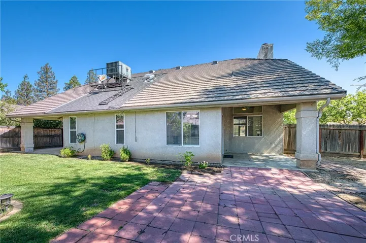 2231 E Pryor Drive, Fresno, California 93720