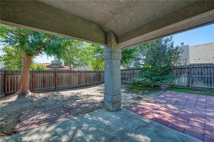 2231 E Pryor Drive, Fresno, California 93720