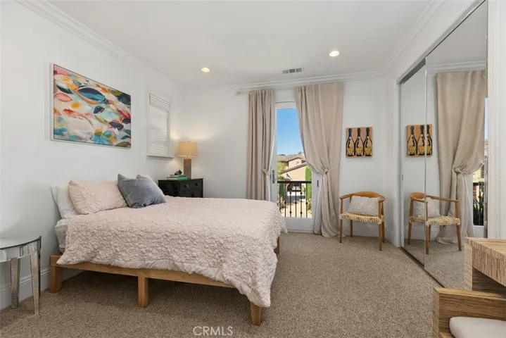 Guest bedroom