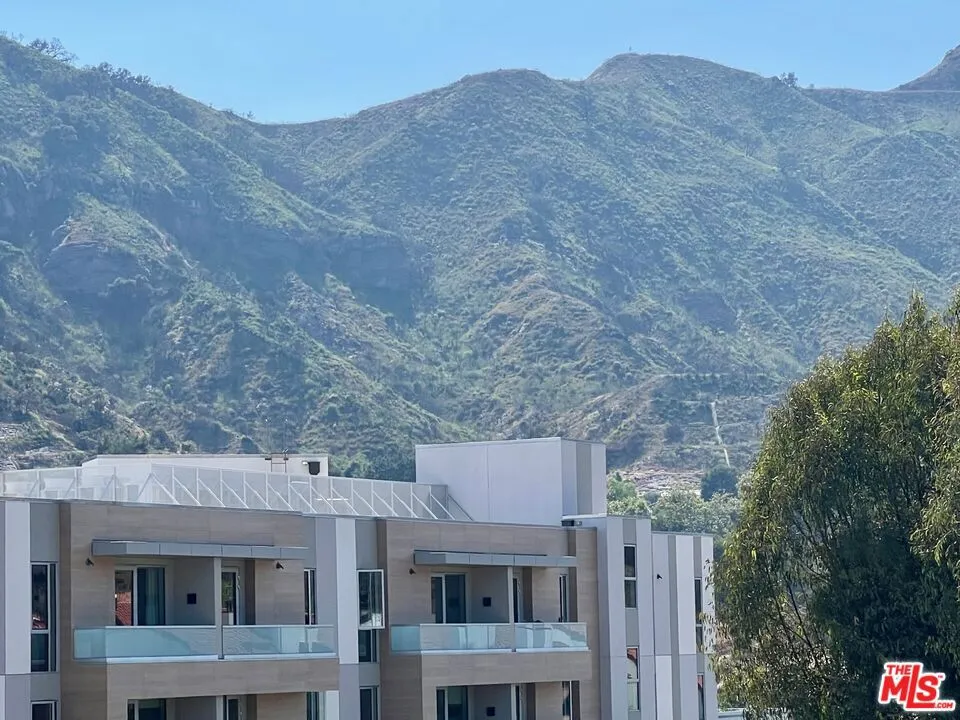 1586 Palisades Drive, Pacific Palisades, California 90272 — photo 4