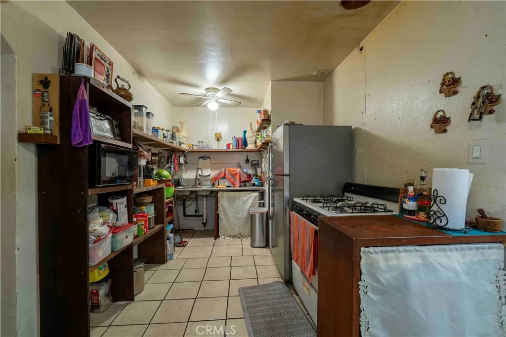 123 N Magnolia Court, Compton, California 90220 — photo 5
