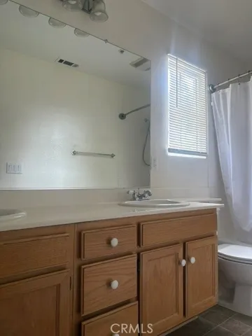 Upstairs primary bathroom
