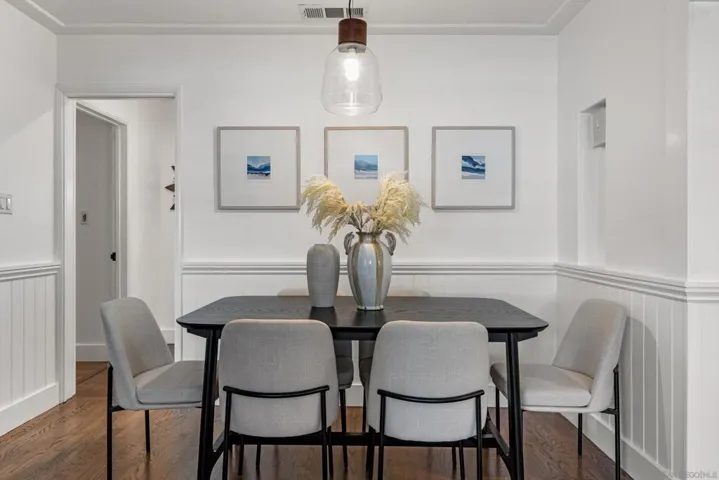 3853 Narragansett Ave., San Diego, California 92107