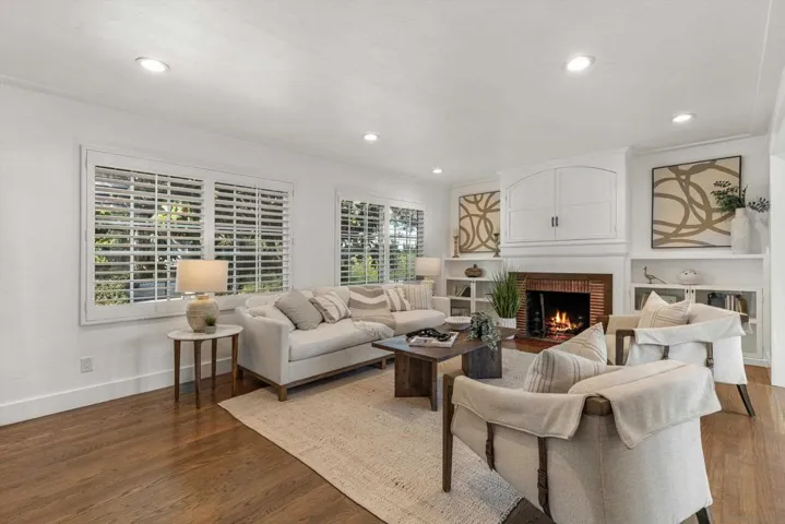 3853 Narragansett Ave., San Diego, California 92107