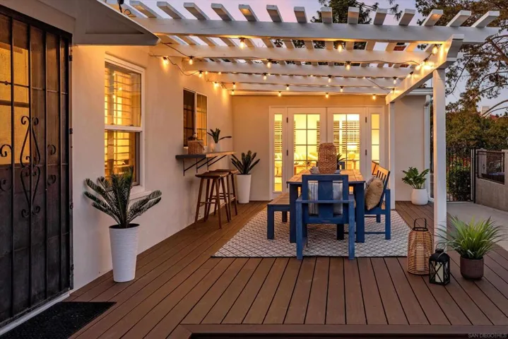 3853 Narragansett Ave., San Diego, California 92107