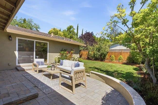 2155 Sterling Avenue, Menlo Park, California 94025