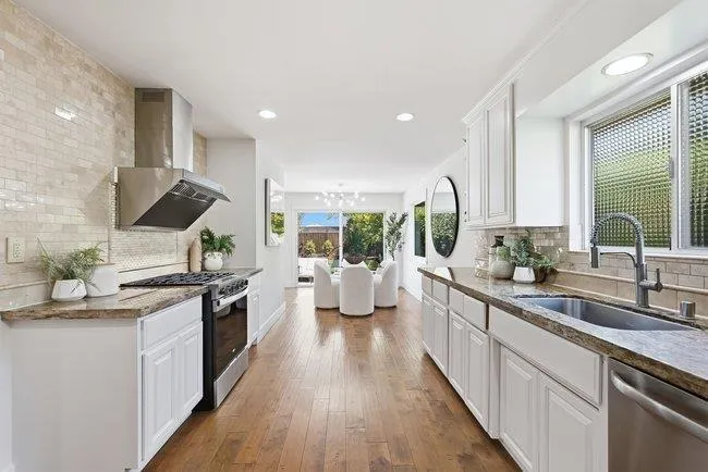2155 Sterling Avenue, Menlo Park, California 94025