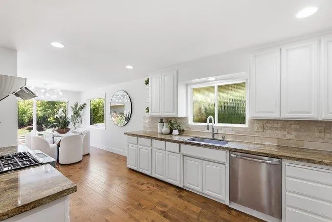 2155 Sterling Avenue, Menlo Park, California 94025